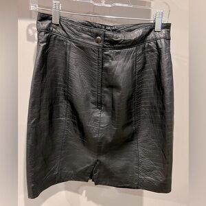 Toffs Genuine Leather Women’s Skirt